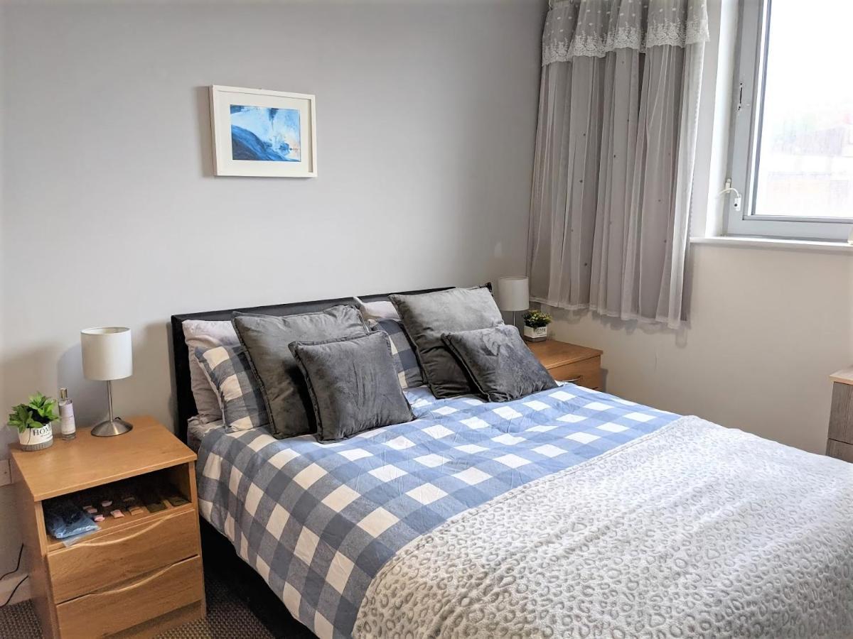 Large 3 Bedrooms In Liverpool City Centre, Free Parking Esterno foto