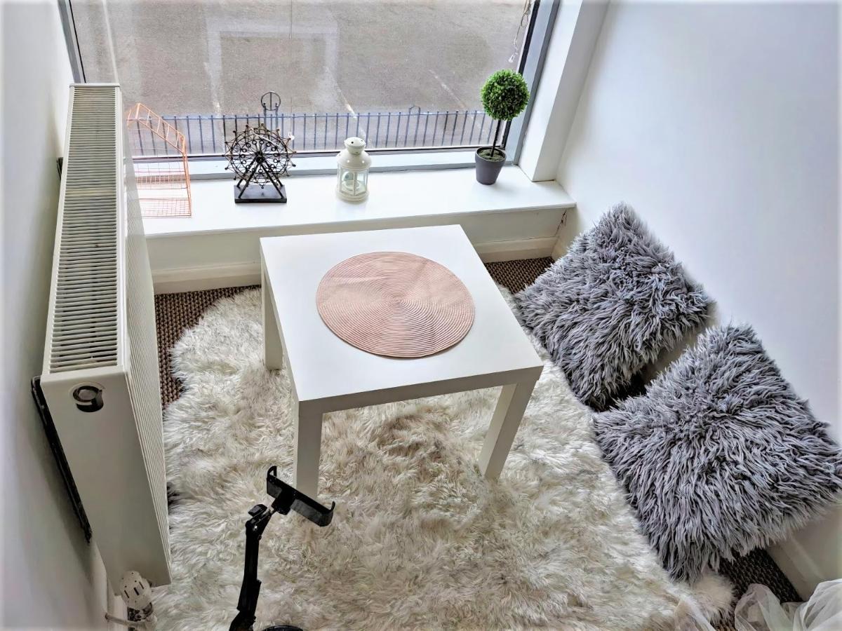 Large 3 Bedrooms In Liverpool City Centre, Free Parking Esterno foto