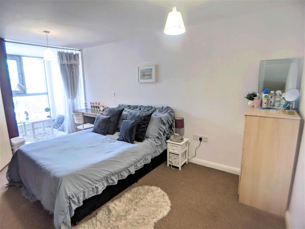 Large 3 Bedrooms In Liverpool City Centre, Free Parking Esterno foto